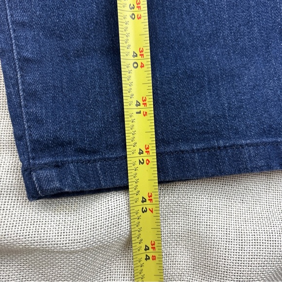 Style & Co Women’s Plus Size High-Rise Slim-Leg Jeans Size 24W - Picture 13 of 15